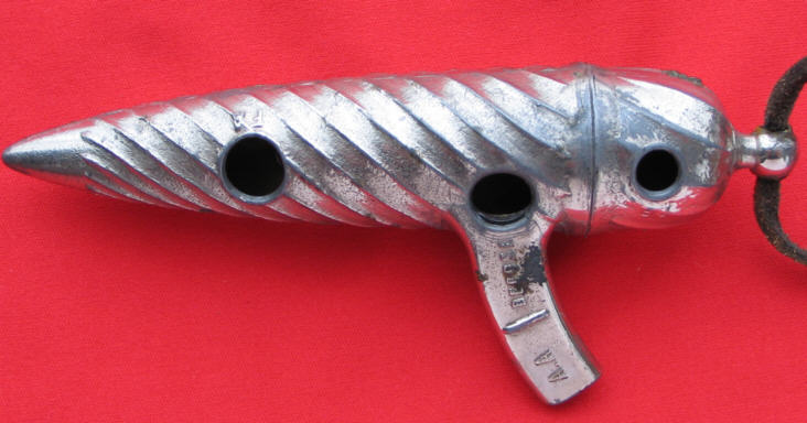 Ocarina à décor
hélicoïdal
